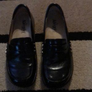 Alegria Black loafers